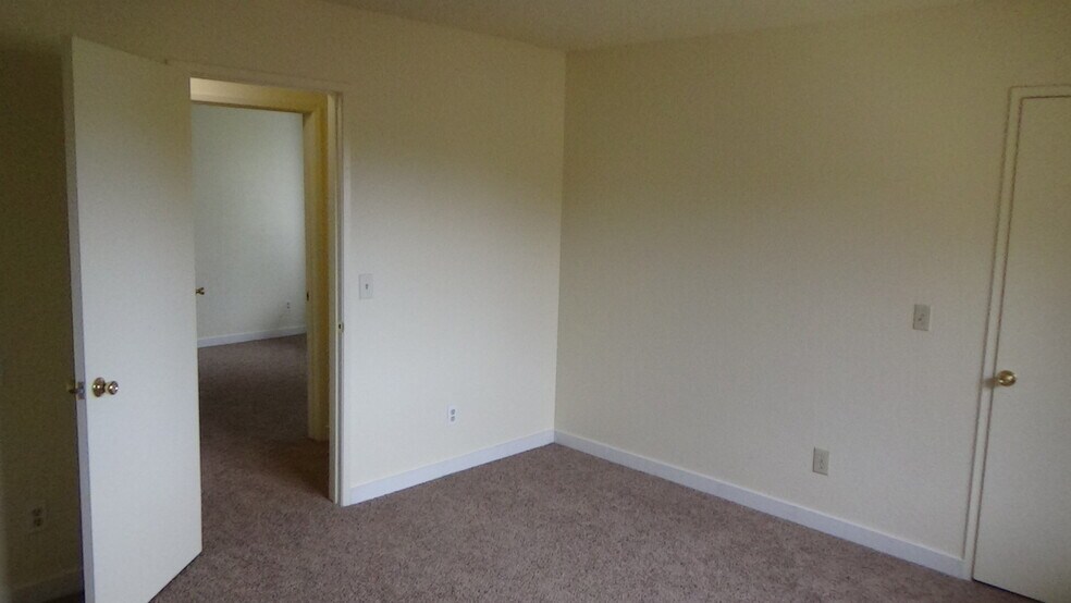 Bed1 - 1117 Seabreeze Way