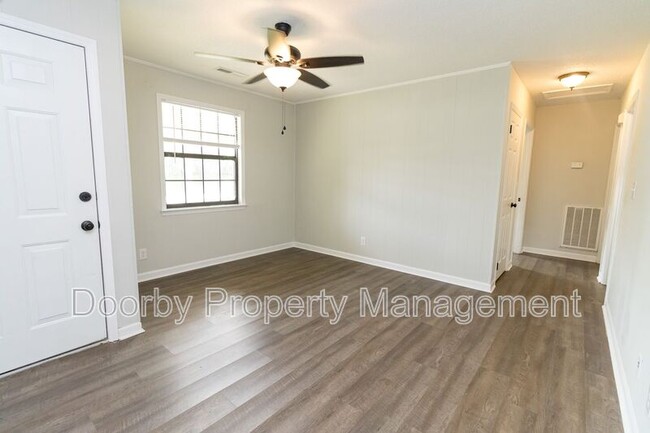 Building Photo - 1418 Baggett Rd