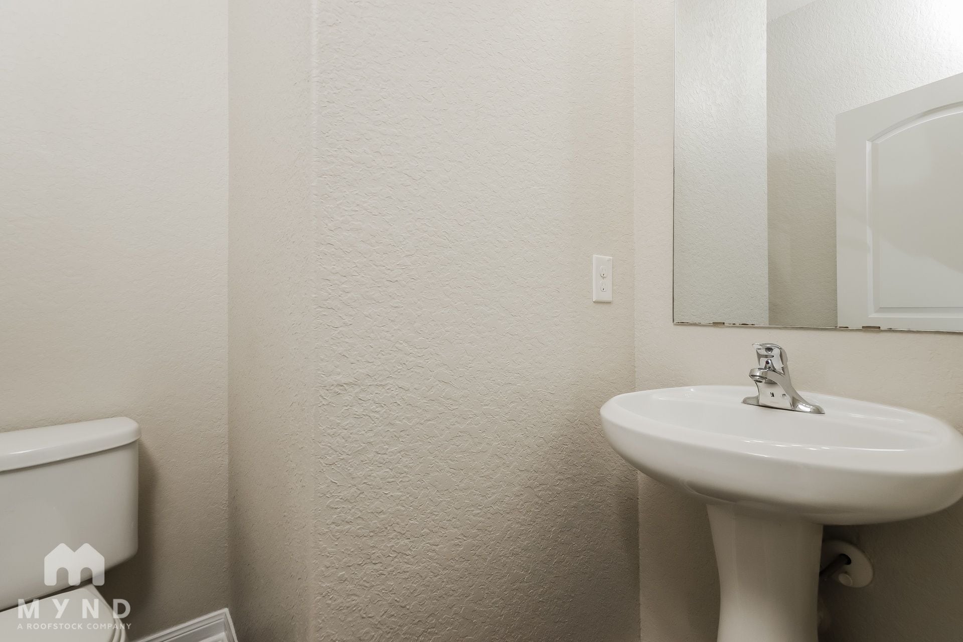 Building Photo - 6030 Southern Vis