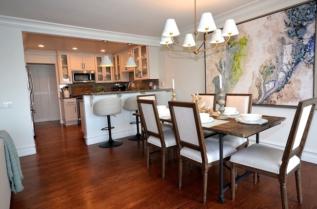 Building Photo - 3 Bedroom 2 bath Vacation Rental.