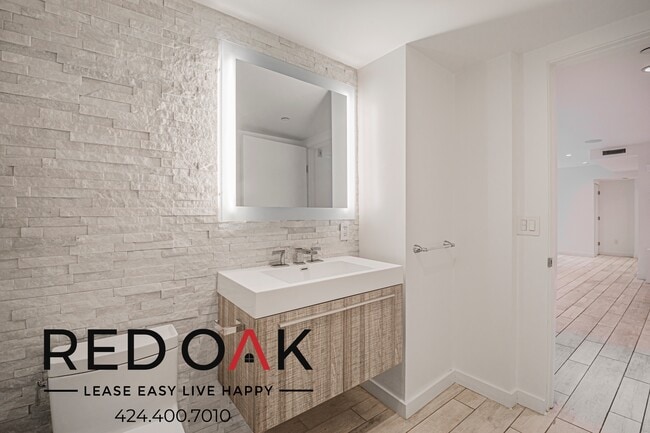 Building Photo - 947 4th St