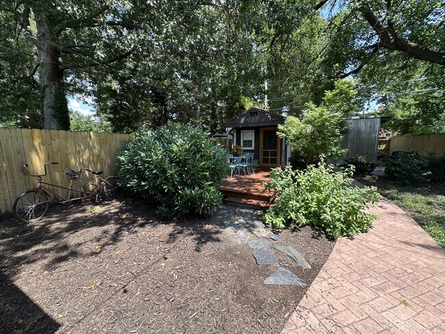 Building Photo - 3332 Grayland Ave