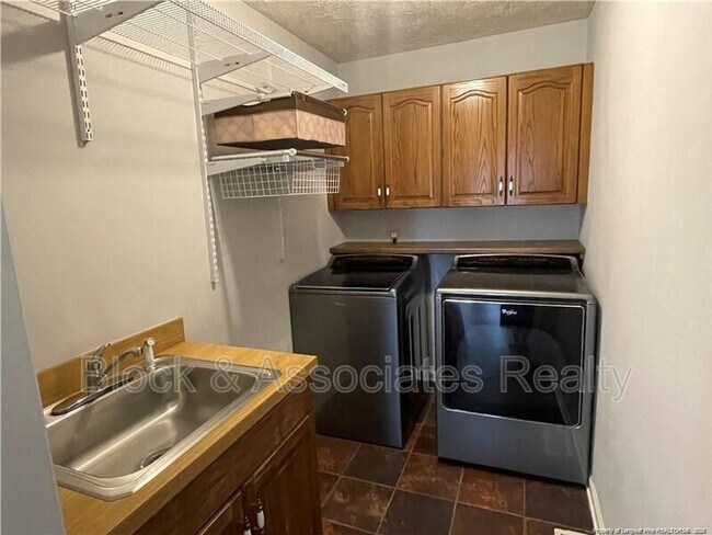 Building Photo - 673 Georgetown Cir