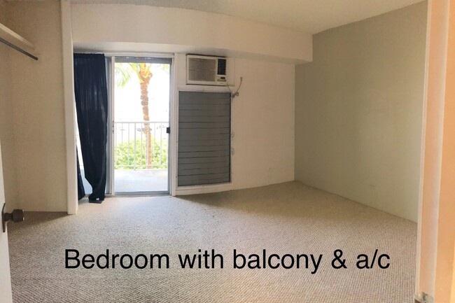 Building Photo - Westview Plaza - 1 bdrm, 1 bath, 1 covered...