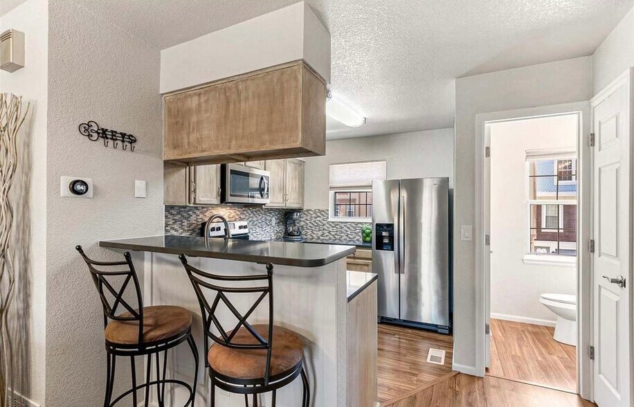 Building Photo - 11867 E Kepner Dr