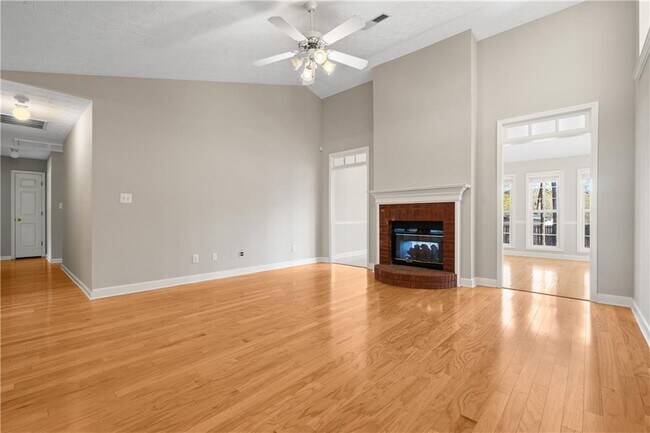 Building Photo - 1840 Heatherton Rd
