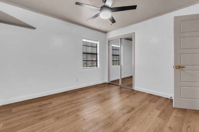 Building Photo - 4895 Helene Rd