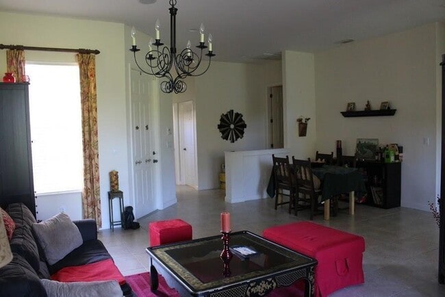 Building Photo - 641 SW Munjack Cove