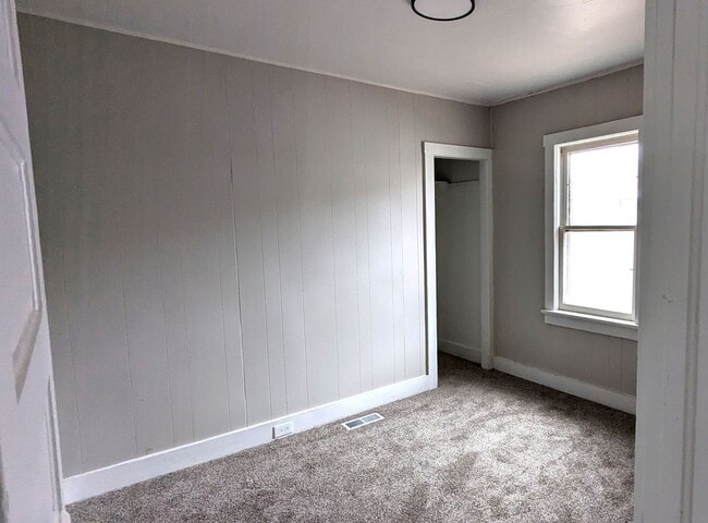 Building Photo - 2513 Howden St