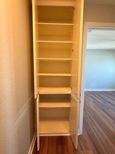 Building Photo - 755 14th Ave