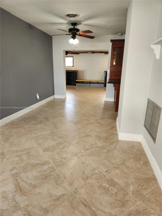 Building Photo - 10990 SW 57th St