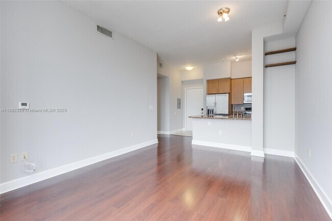 Building Photo - 1830 Radius Dr