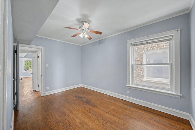 Building Photo - 10724 S Ave C