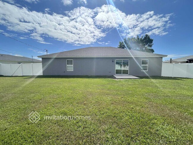 Building Photo - 333 NE 6th Terrace