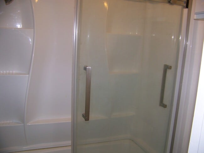 Building Photo - 550 W Regent St