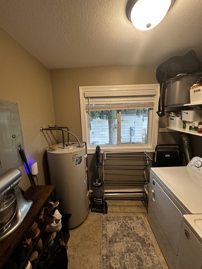 Building Photo - Yoder Duplex