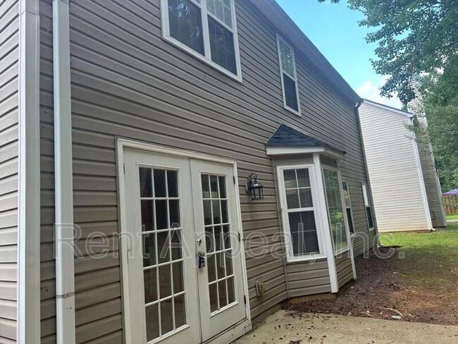 Building Photo - 185 Weatherstone Dr