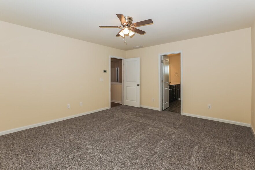 Building Photo - 203 Hamilton Pointe Dr