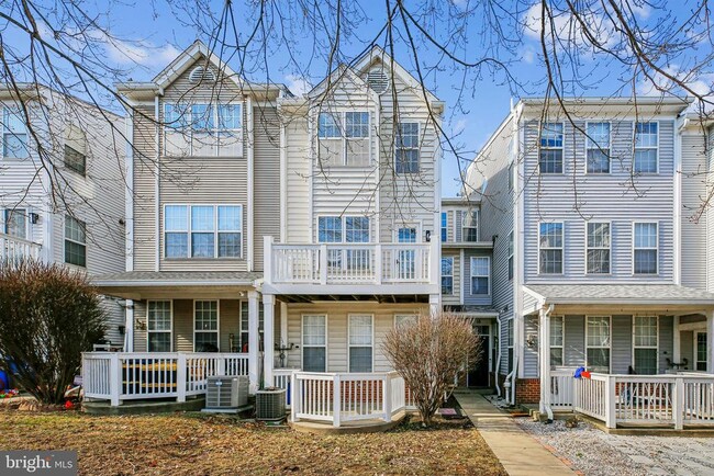 Building Photo - 8 Crusader Ct