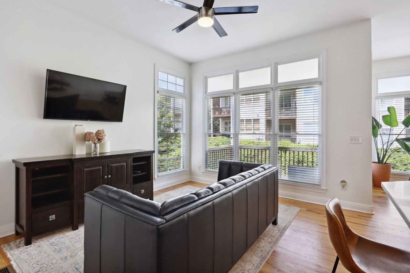 Building Photo - 308 Creekbank Way SE