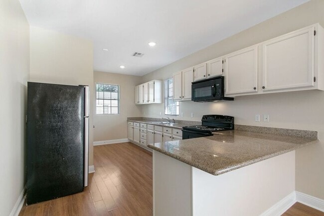 Building Photo - 407 N Tonti St