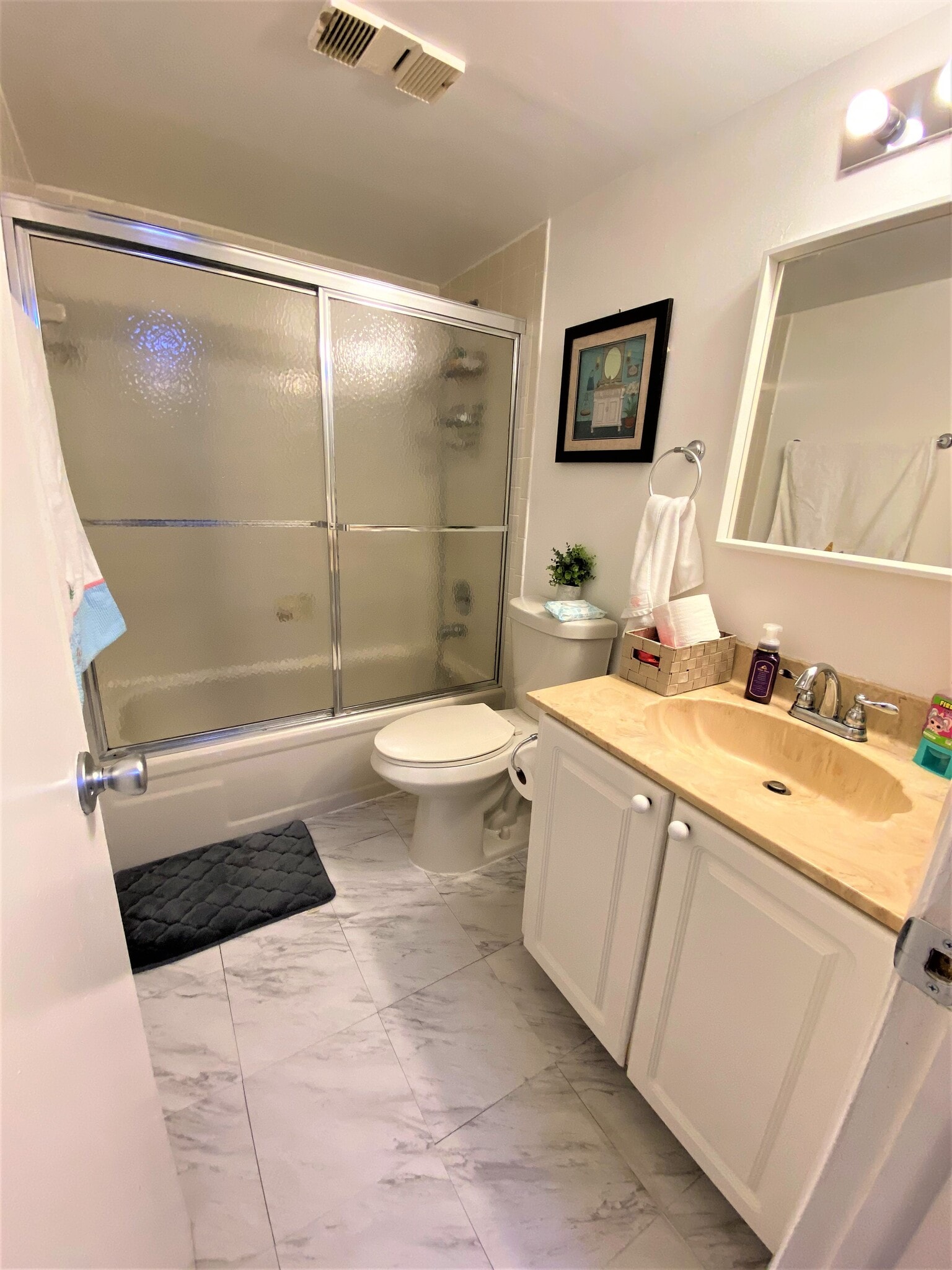 Bathroom - 7900 NW 50th St