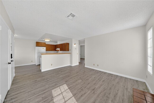 Building Photo - 2702 Alicialynn Way