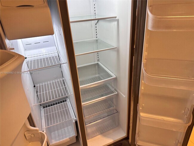 Building Photo - 1790 S Treasure Dr