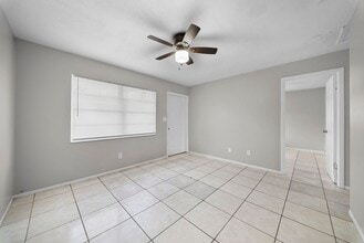 Building Photo - 464 Carolina Ave