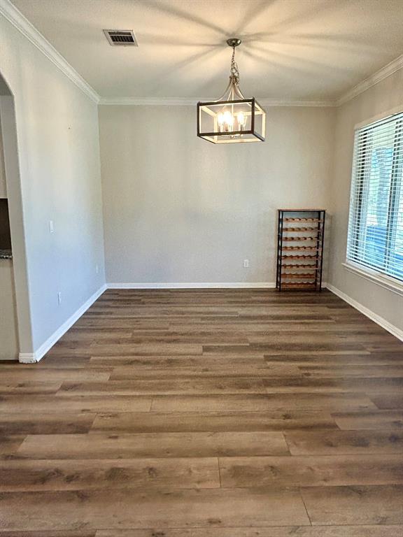 Building Photo - 121 Post Oak Ln