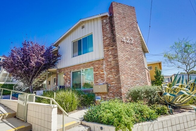 Building Photo - 422 - 426 Exton Ave