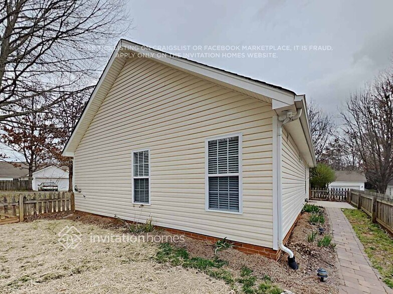 Building Photo - 13435 Glencreek Ln
