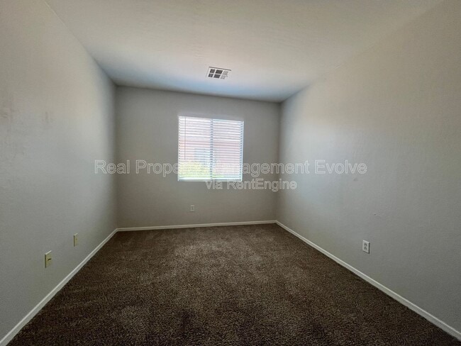Building Photo - 14751 W Redfield Rd