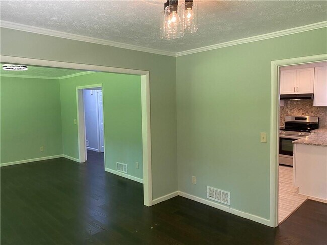 Building Photo - 2251 S Hairston Rd