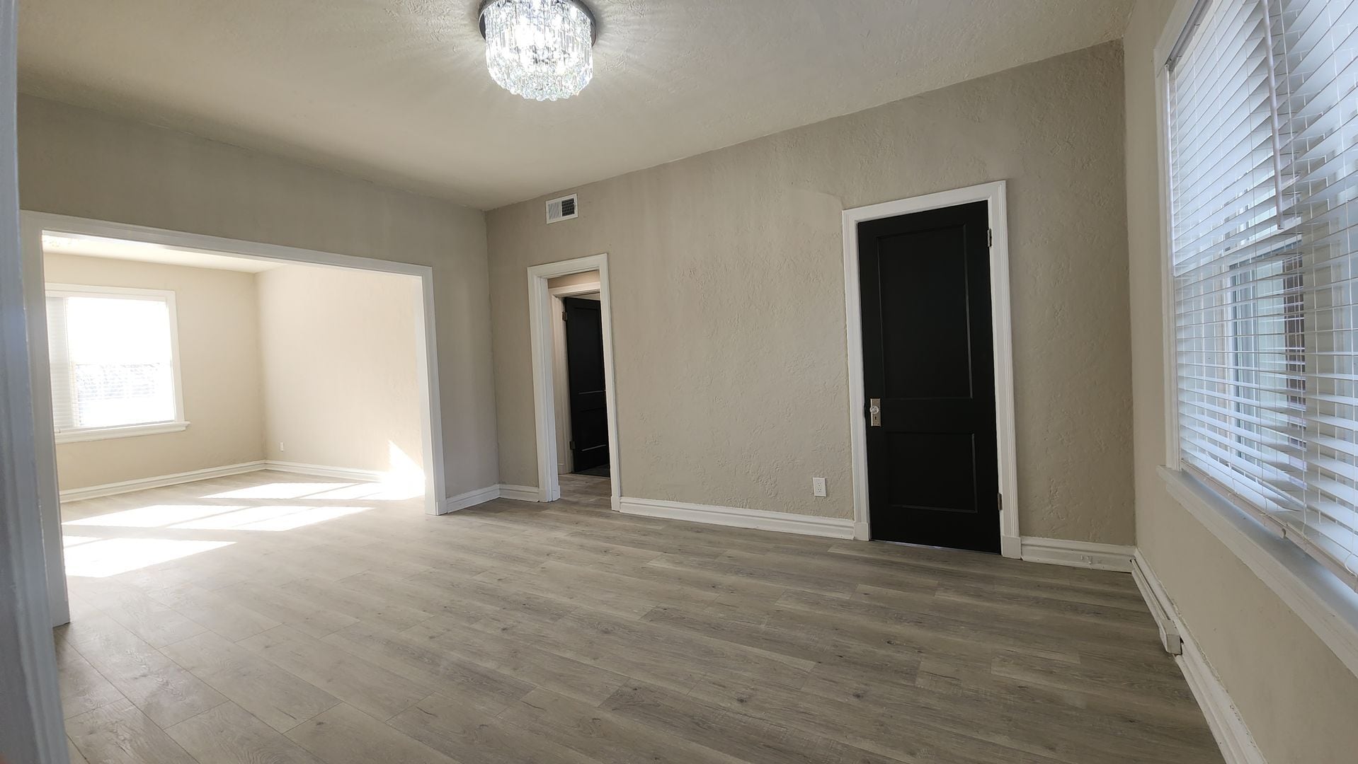 Building Photo - 7507 Oxford Dr