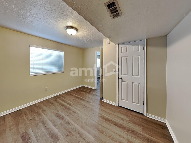 Building Photo - 120 S 1660 W