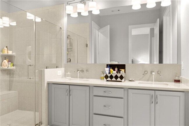 Building Photo - 6683 Cadence Blvd