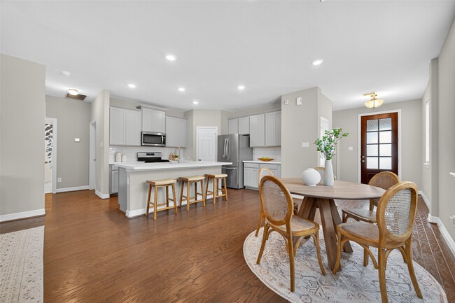 Building Photo - 10321 Mount Winchell Dr