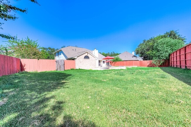 Building Photo - 1835 Taylor Creek Dr