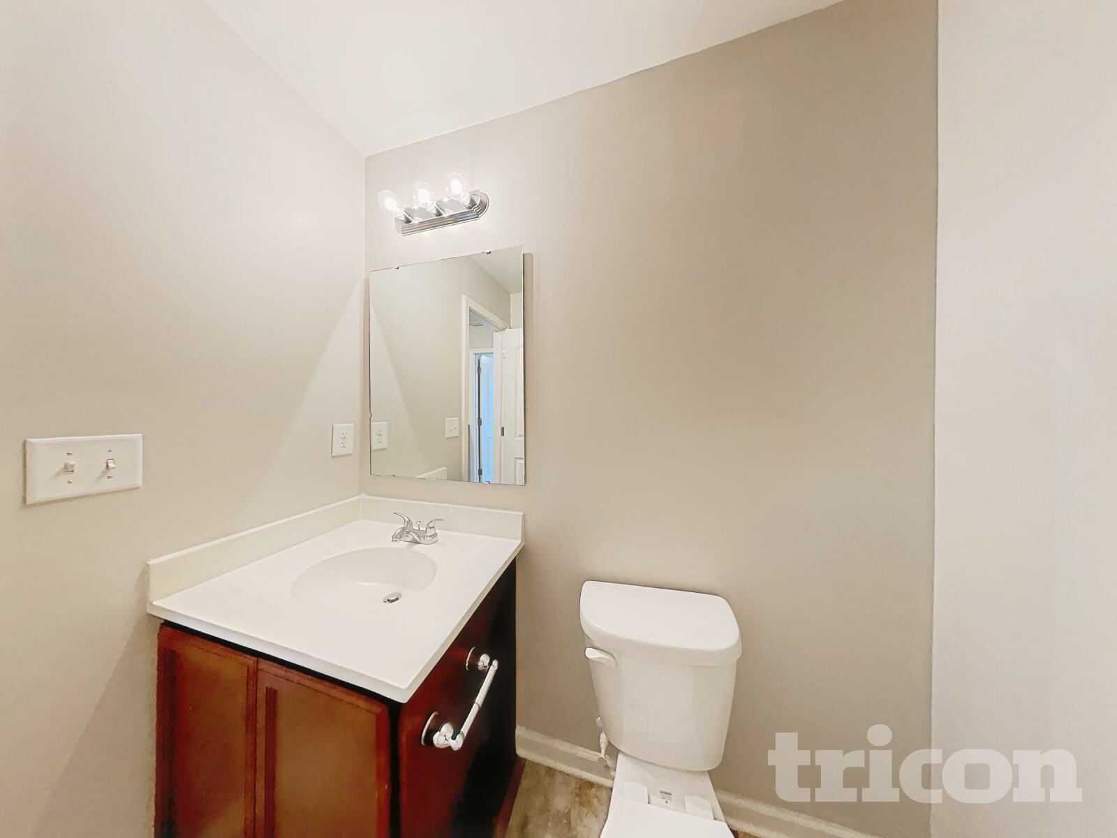 Building Photo - 5819 Natick Dr