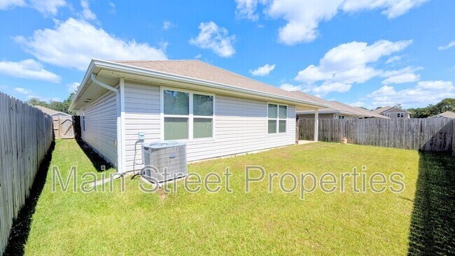 Building Photo - 10624 Queens Gate Cir