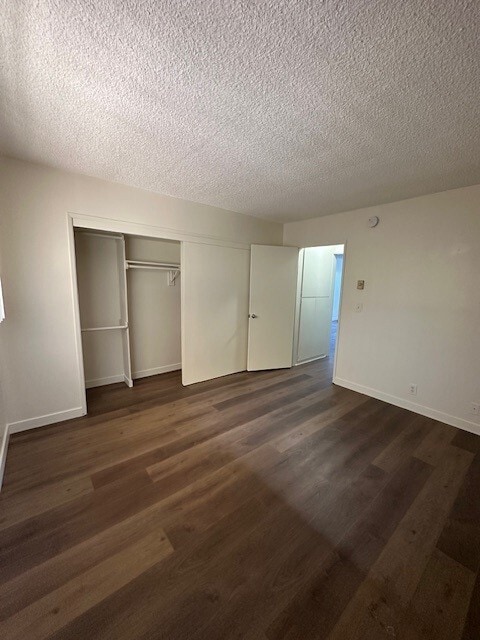 Bedroom - 2680 S Barrington Ave