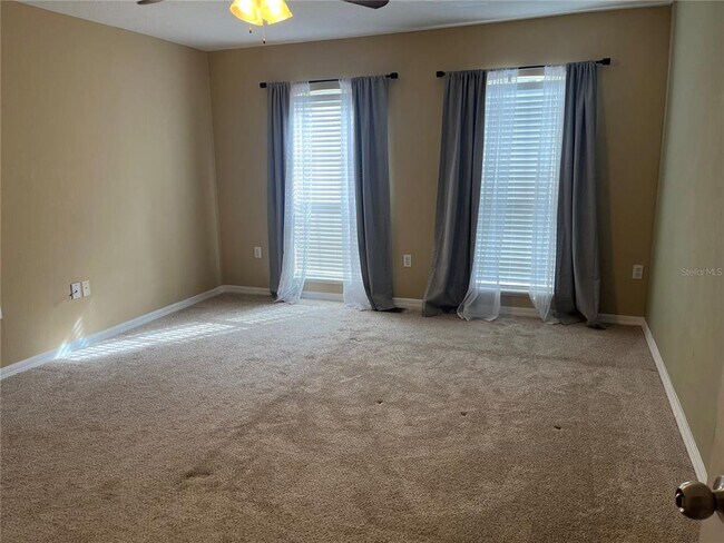 Building Photo - 3803 Hampstead Ln