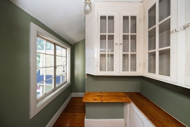 Building Photo - 35 Tirrell St