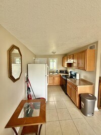 Building Photo - 12086 105th St