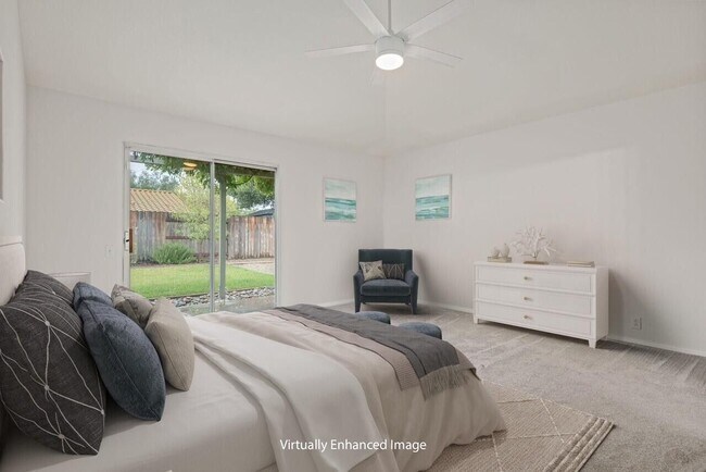 Building Photo - 475 Heritage Ln