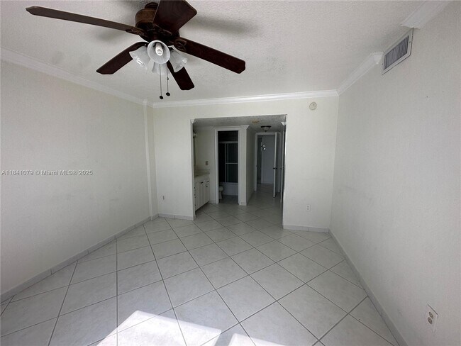 Building Photo - 9273 Collins Ave