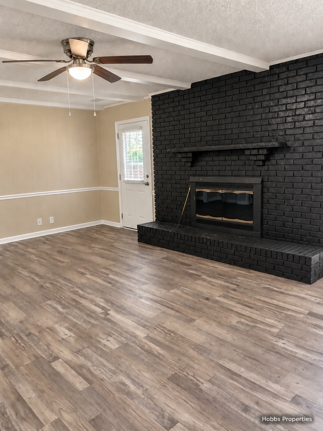 Building Photo - 26530 McLemore Cir