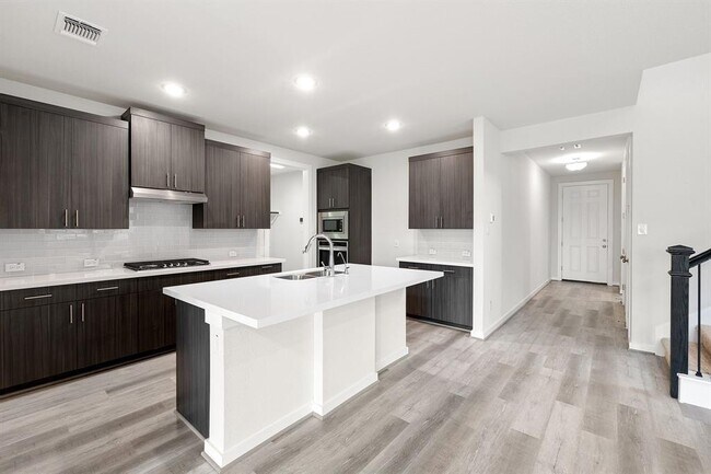 Building Photo - 112 Alicante Ln