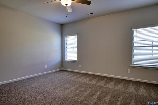 Building Photo - 6008 Gardner Maples Dr SE